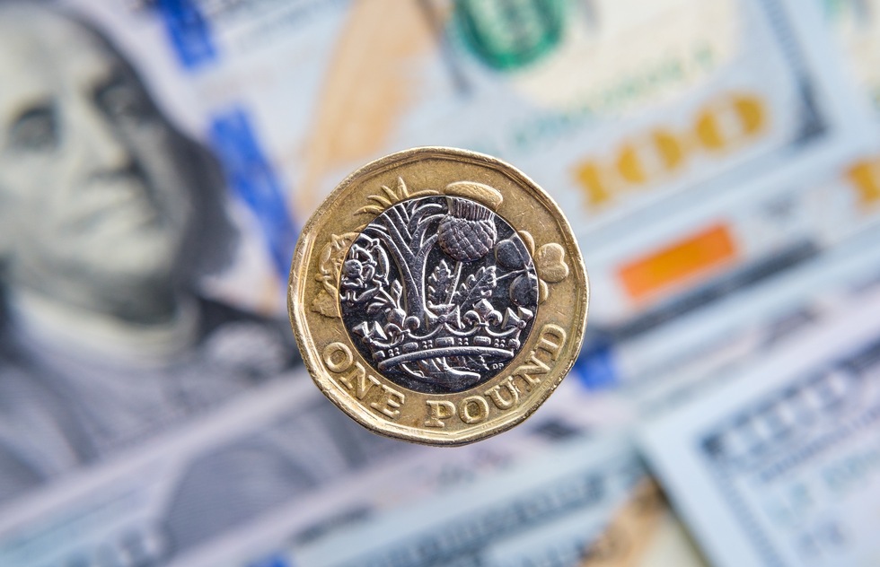 Sterlin 43,55, dolar 35,48, euro 36,55 TL’den işlem görüyor