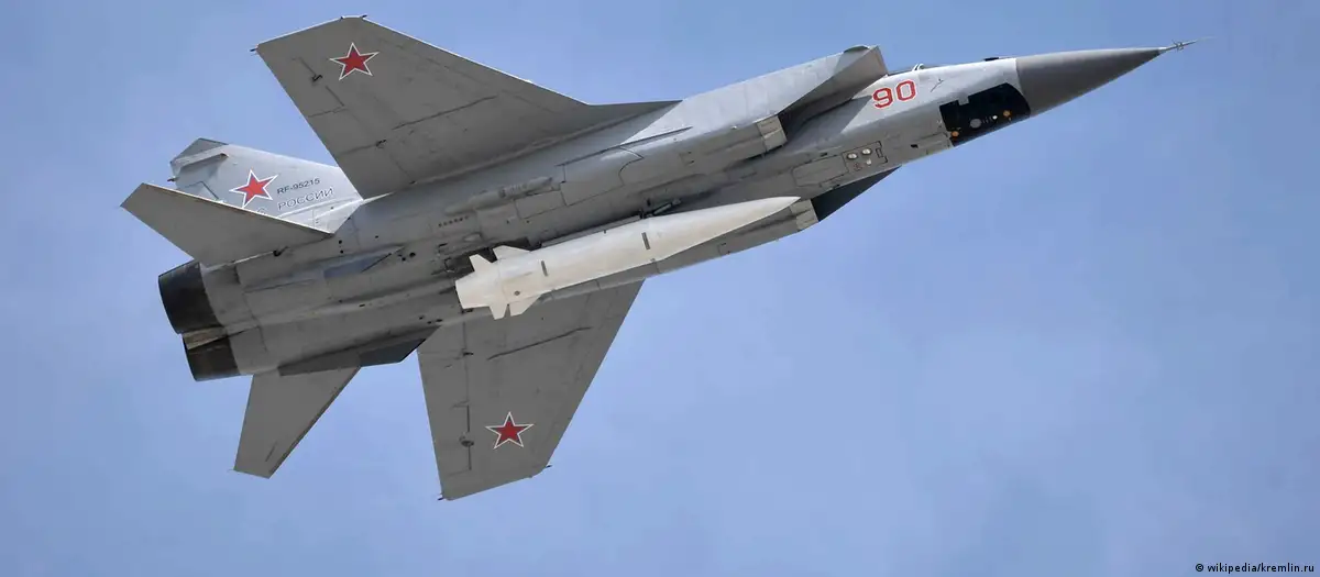 Ukrayna: Rus ordusu 3 hipersonik “Kinjal” füzesi ve 135 İHA ile saldırı düzenledi