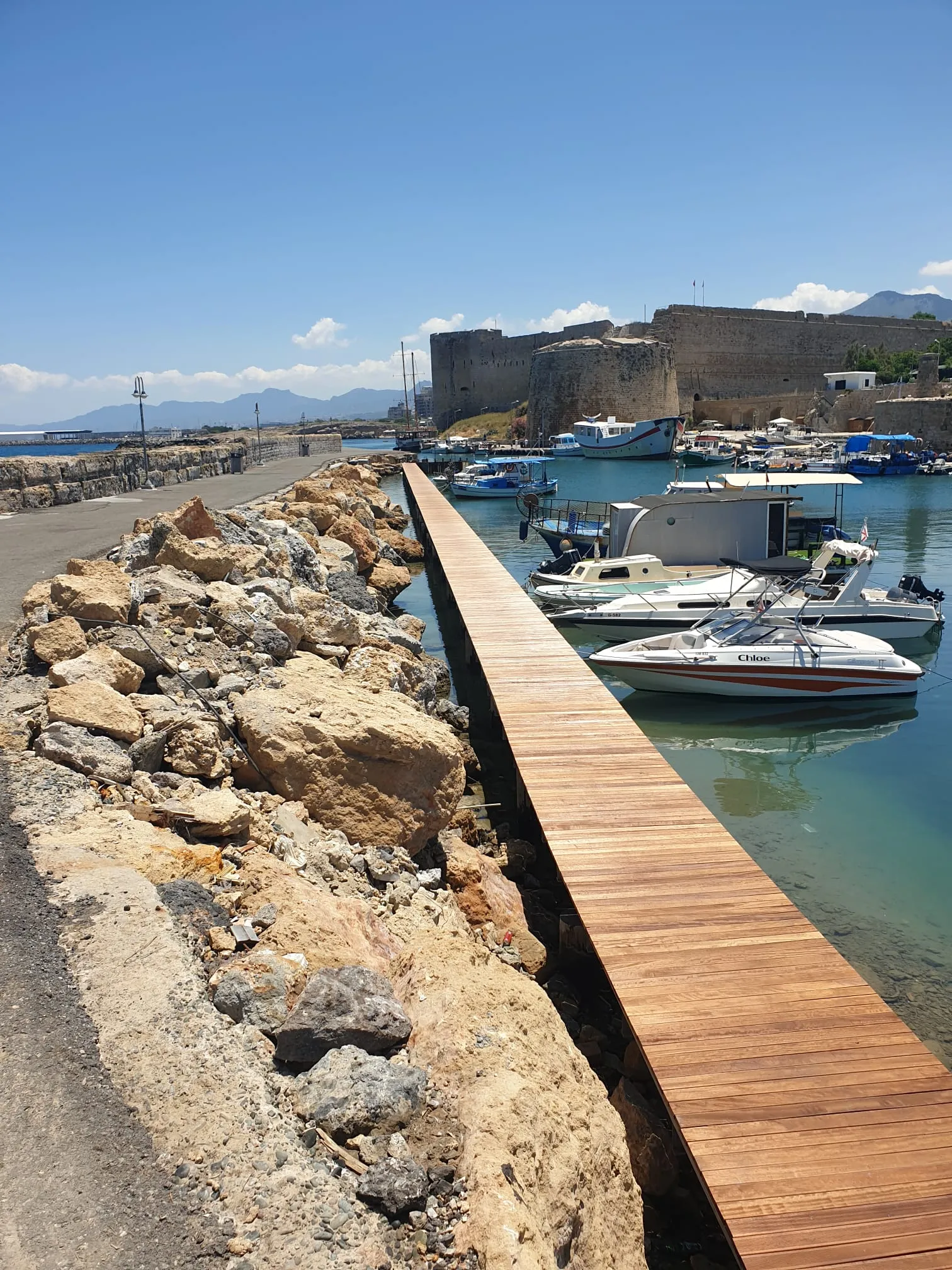 Ataoğlu, Girne Antik Liman’daki iskele çalışmalarını inceledi