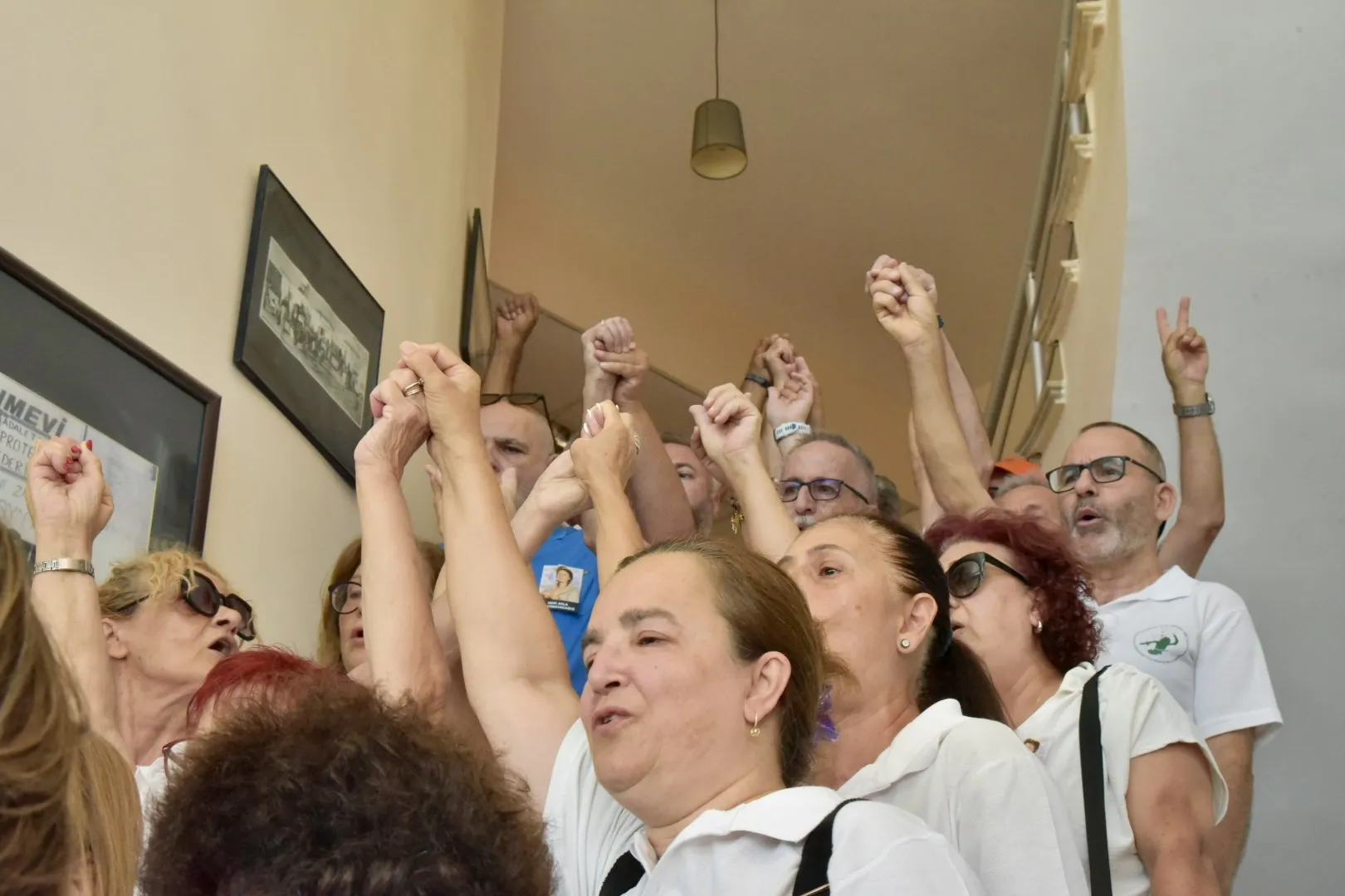 Gazeteci Sevgül Uludağ son yolculuğuna uğurlandı