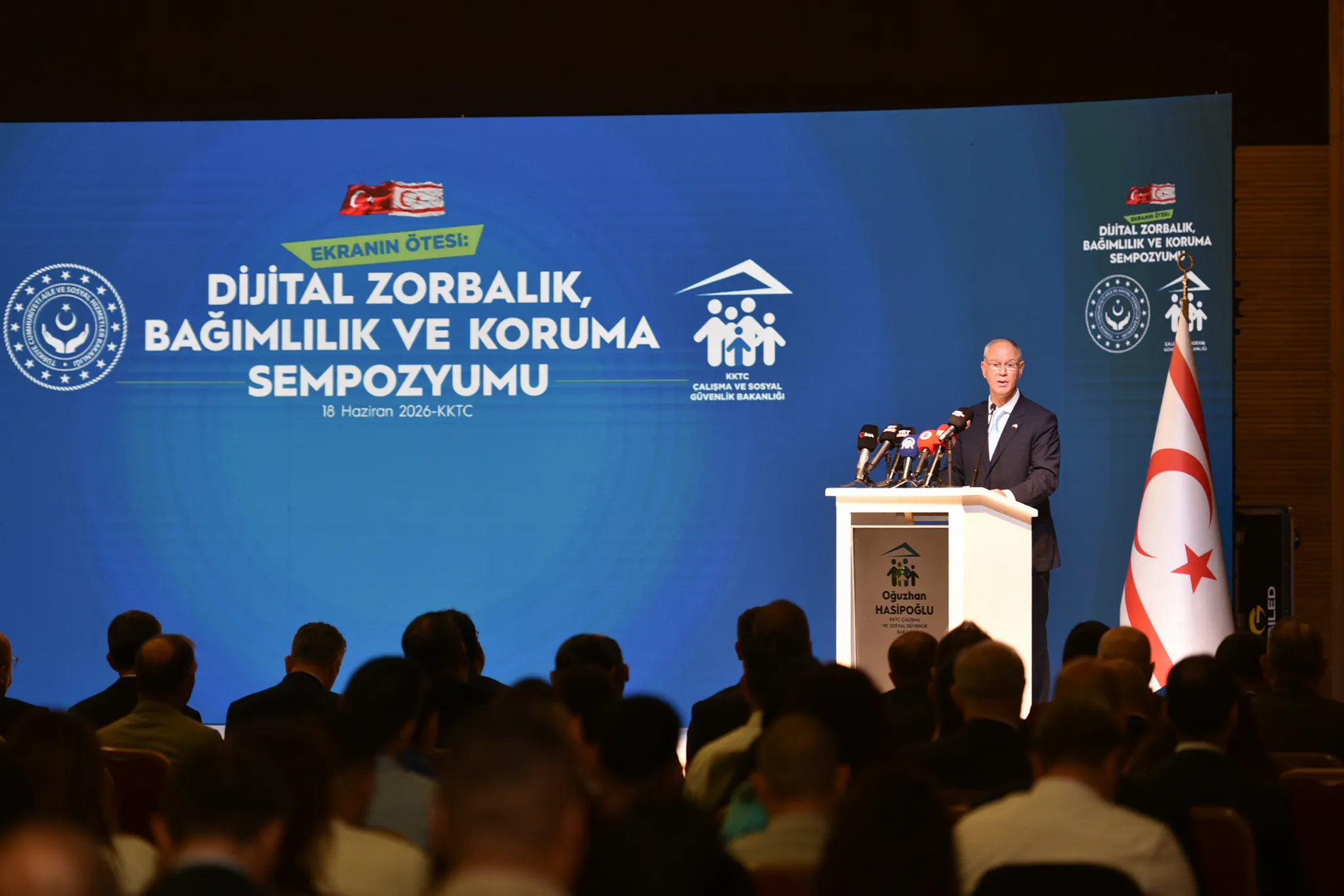 Hasipoğlu ve Göktaş, “Dijital Zorbalık, Bağımlılık ve Koruma Sempozyumu”nda konuştu