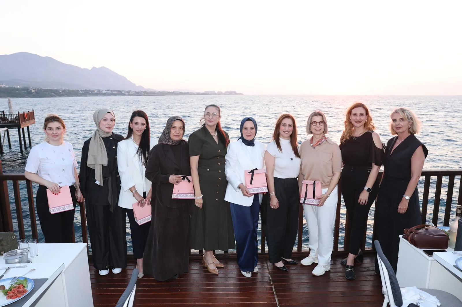 KKTC'de temaslarda bulunan ATO heyetinden KTSO'ya ziyaret...