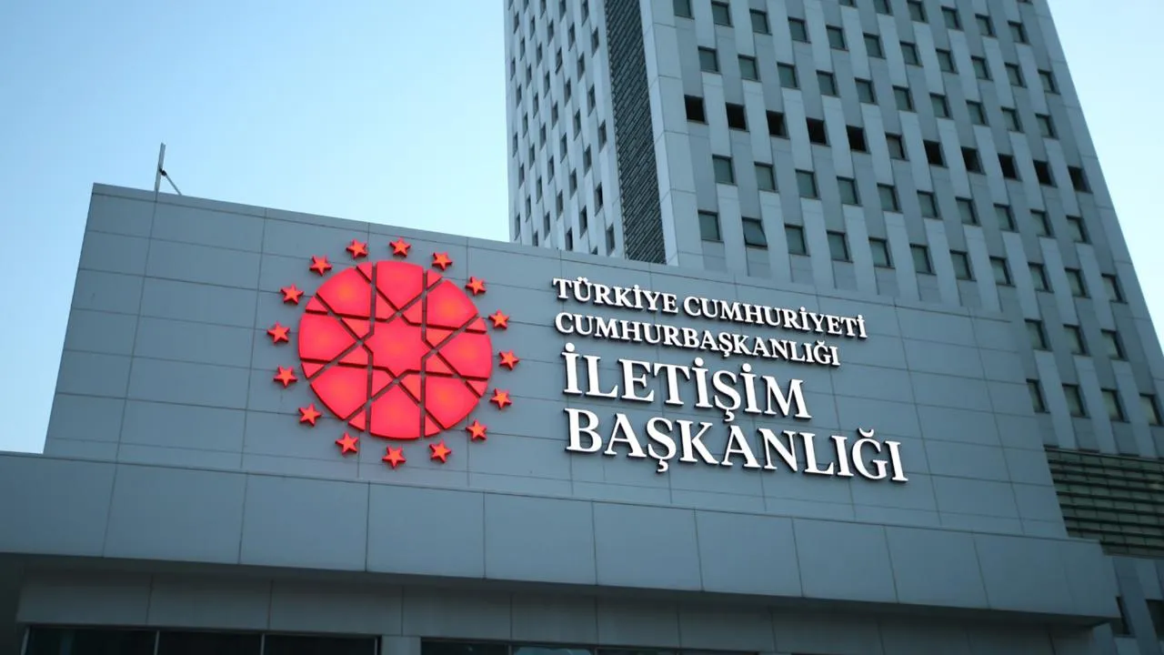 TC İletişim Başkanlığı, "Türk uçaklarının Yunanistan Savunma Bakanı ve Avrupalı bakanları taşıyan uçakları taciz ettiği" iddiasını yalanladı
