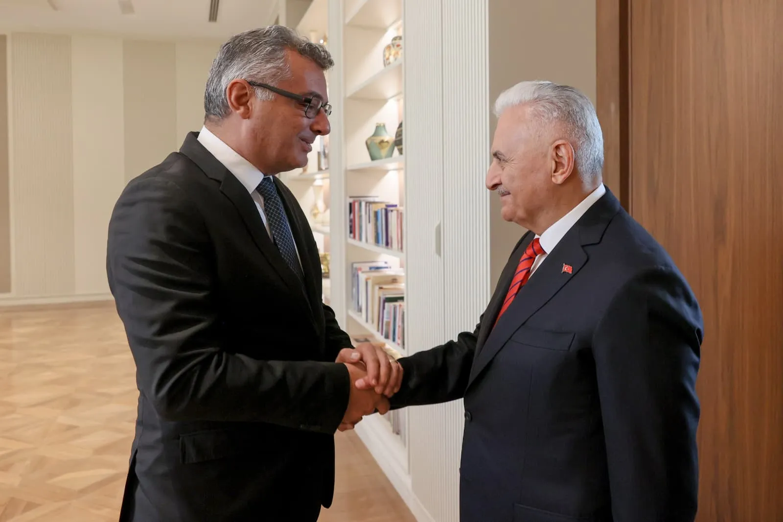 Cumhurbaşkanı Erhürman, TDT Aksakallar Konseyi Başkanı Binali Yıldırım’ı kabul etti