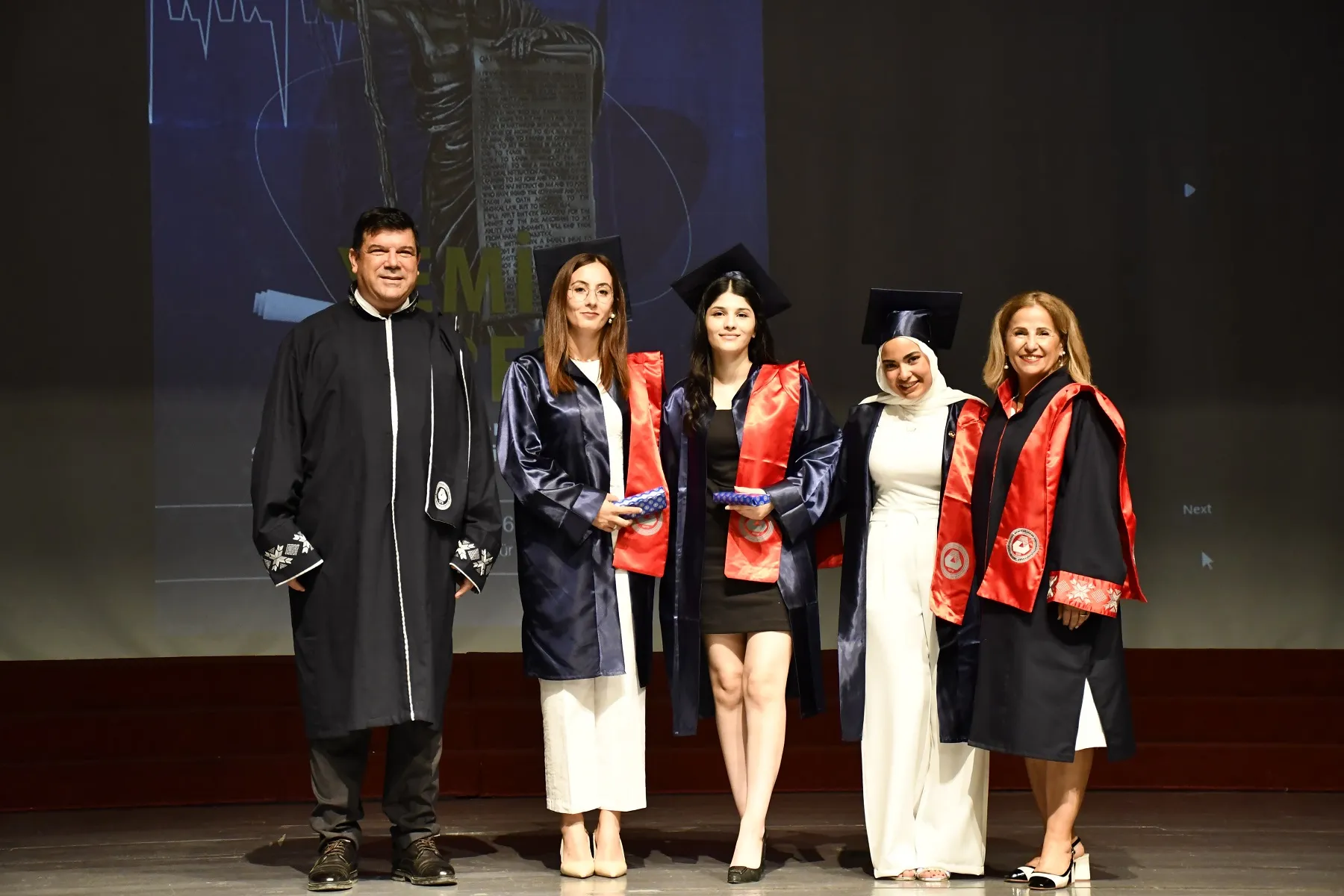 DAÜ sağlık mezunları için meslek yemin töreni düzenlendi