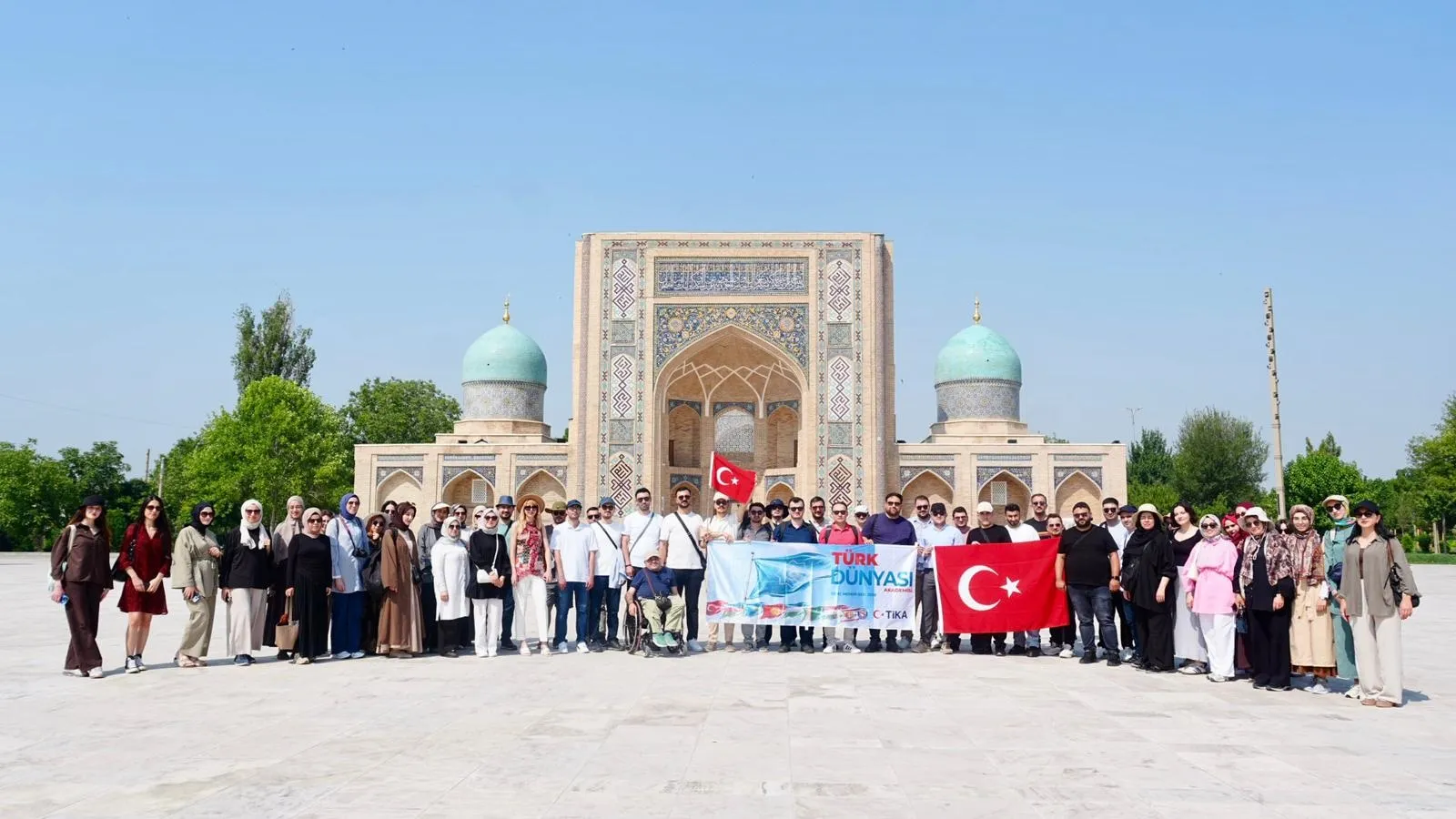 DAÜ, Türk Dünyası Akademisi Özbekistan Kültür Gezisi’nde temsil edildi