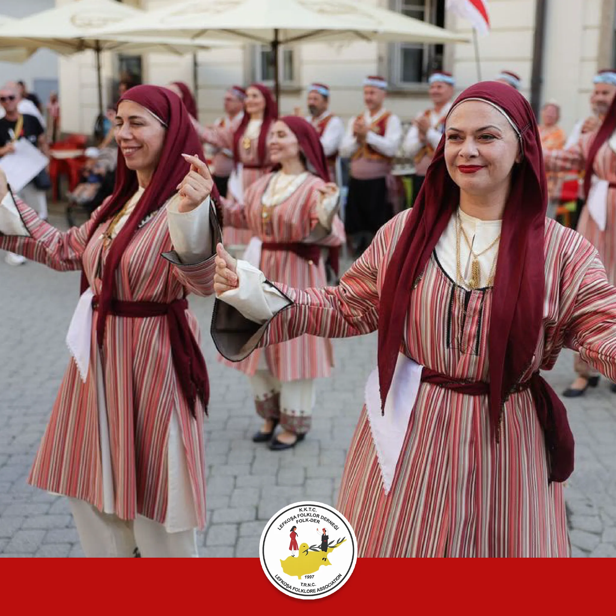 Folk-Der Macaristan'dan ödülle döndü