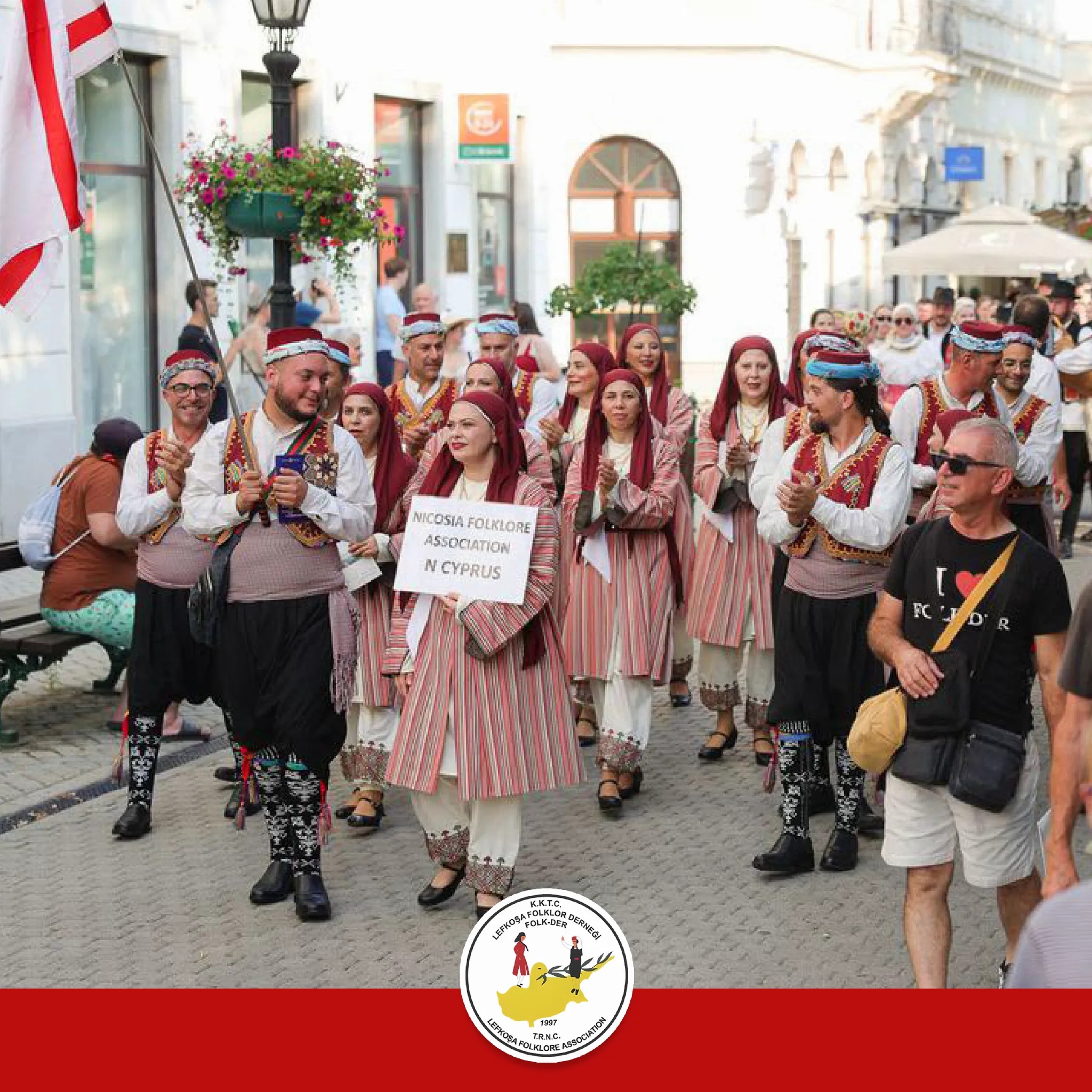 Folk-Der Macaristan'dan ödülle döndü