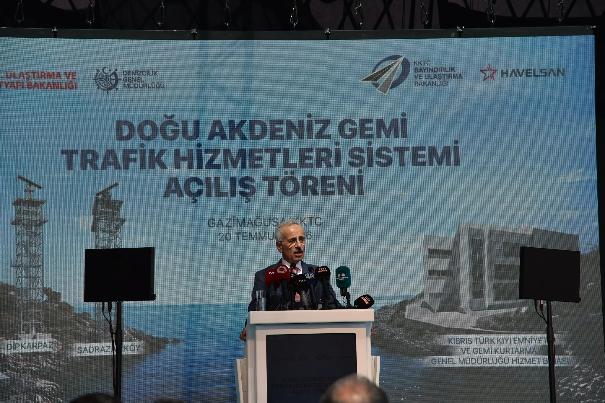 Gemi Trafik Hizmetleri Sistemi ile Kıyı Emniyeti Genel Müdürlüğü binası törenle hizmete girdi