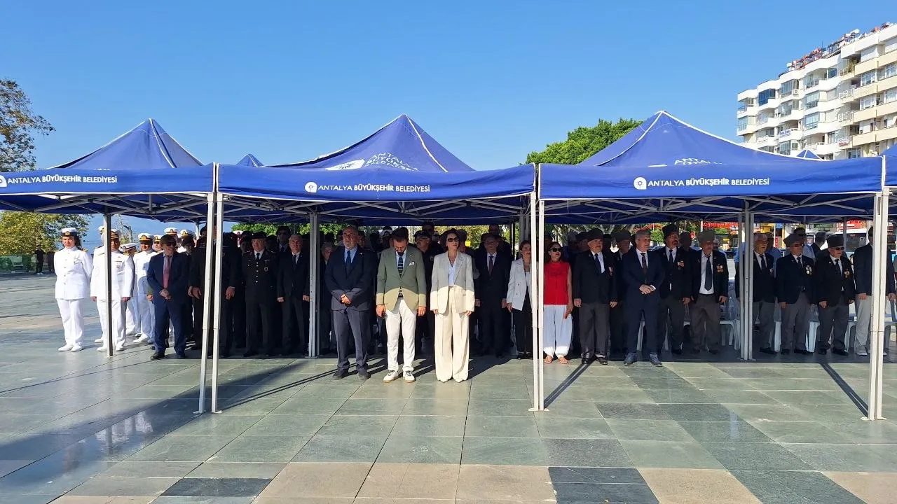 KKTC'nin Barış ve Özgürlük Bayramı Antalya'da törenle kutlandı