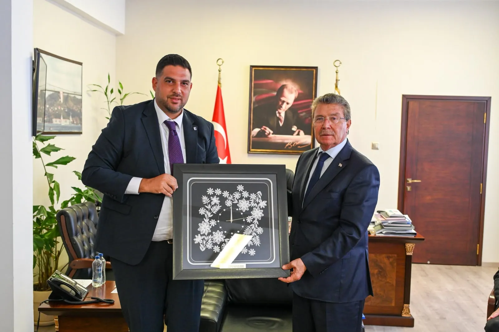 KTMMOB İnşaat Mühendisleri Odası, Başbakan Ünal Üstel'i ziyaret etti