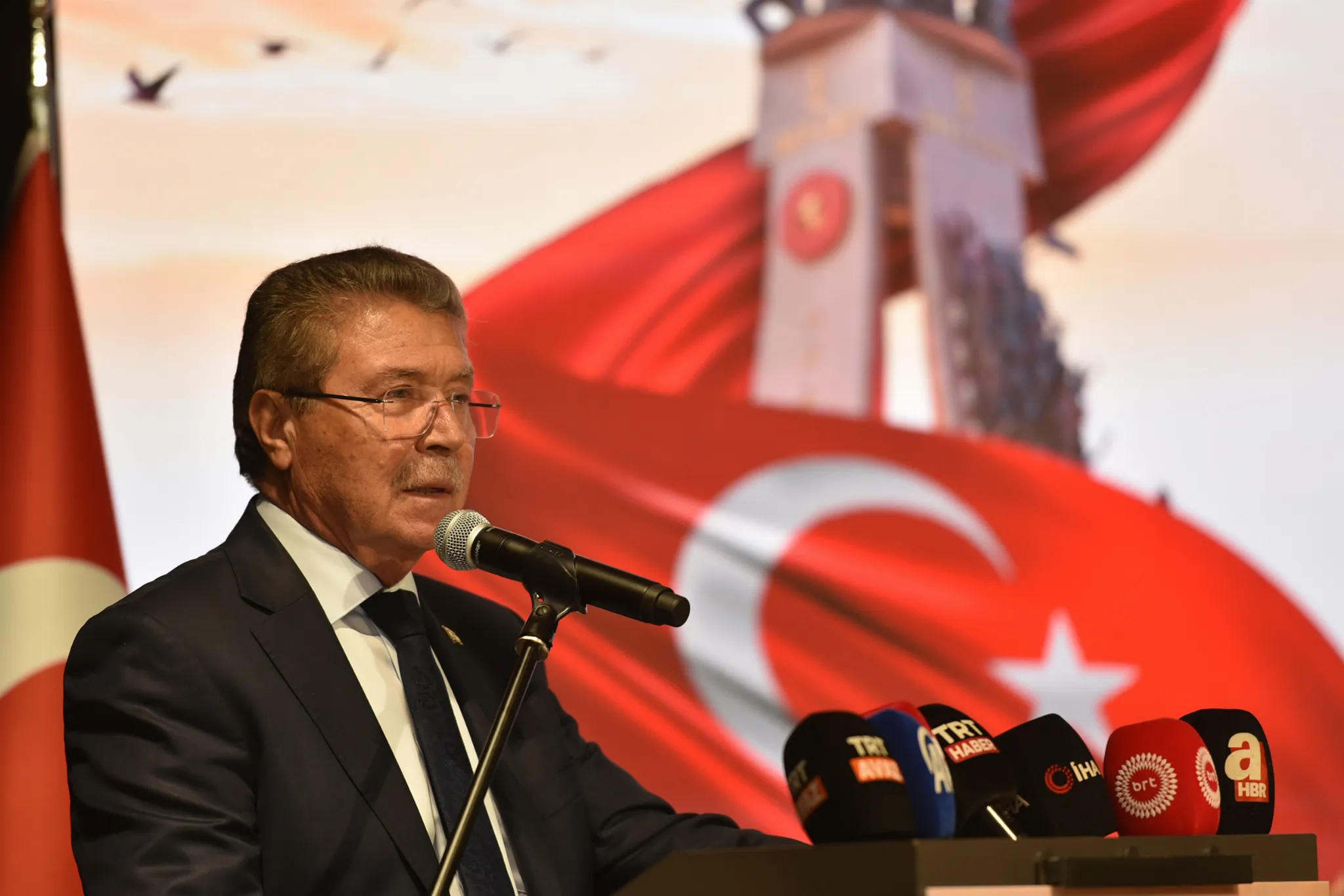 Lefkoşa’da “Milli İrade ve Demokratik Direnç: 10. Yılında 15 Temmuz Paneli” düzenlendi