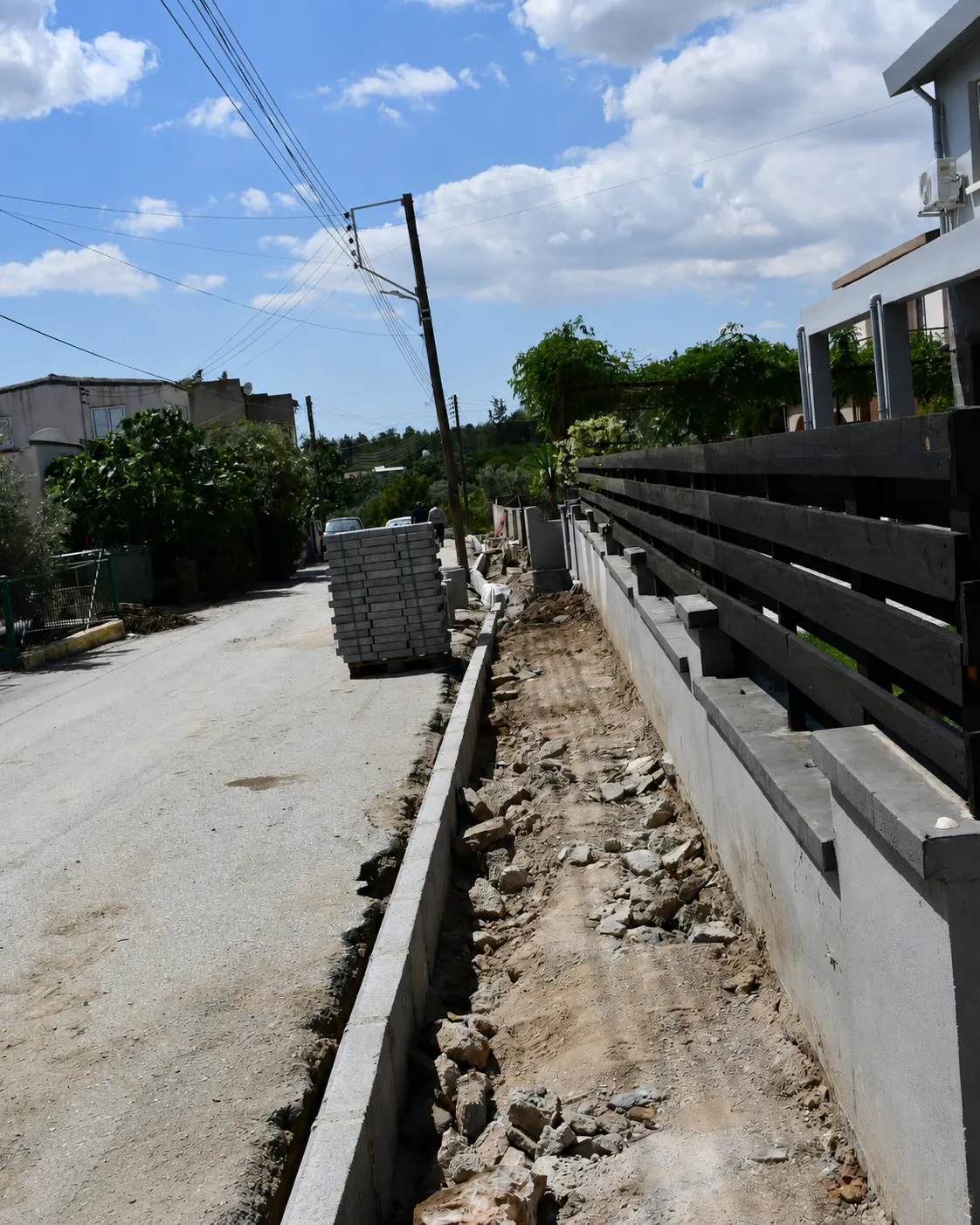 Mesarya Belediyesi, Paşaköy’de kaldırım çalışmalarını tamamladı