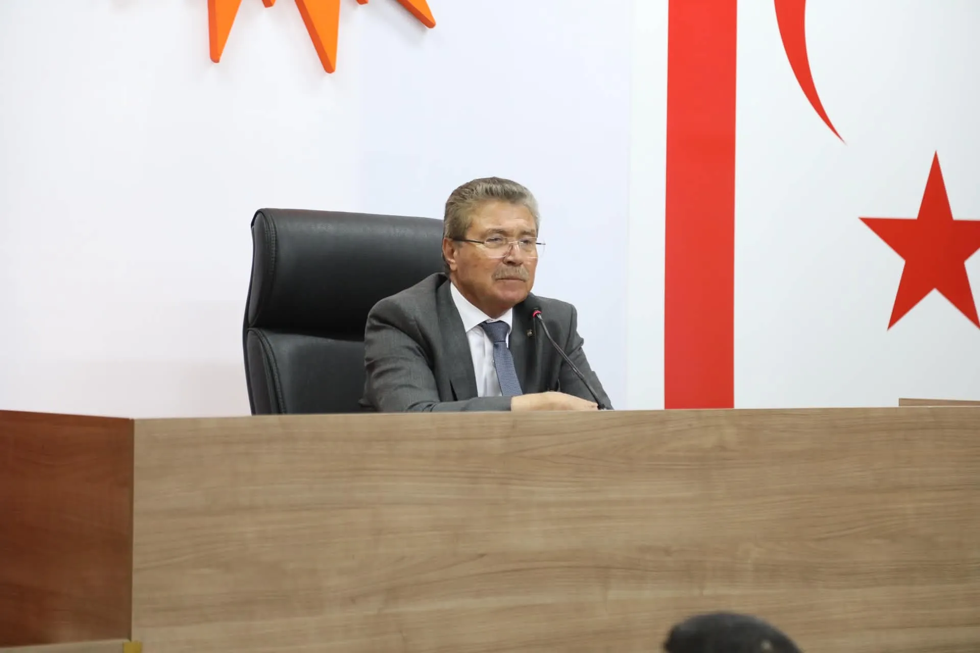 UBP MYK toplandı… İki seçimin bir arada yapılması ve karma oyun kaldırılması kararı alındı