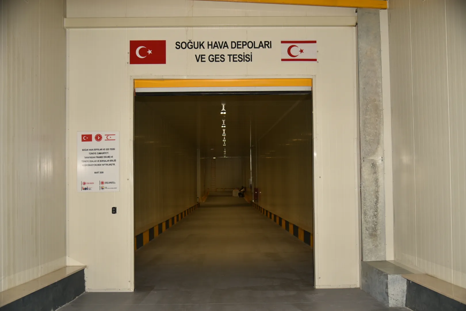 Yılmaz, Güzelyurt Soğuk Hava Deposu Entegre Tesisleri’nde incelemede bulundu